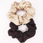 Smėlinė ir juoda prabangi šilkinė rankų darbo plaukų gumytė