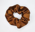 Ruda šilkinė plaukų gumytė